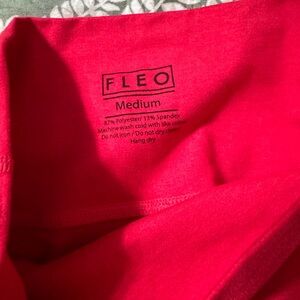 Fleo super high rise 25” virtual pink leggings Bounce material size medium.